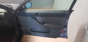 BOCZEK TAPICERKA DRZWI AUDI A3 8L WERSJA 5D
