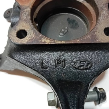 KIA Ceed I I30 zwrotnica tylna lewa nowa oem