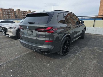 BMW X5 G05 2024 BMW X5 M60I XDrive 2024 4.4l 4.0 Benzyna 523KM, zdjęcie 2