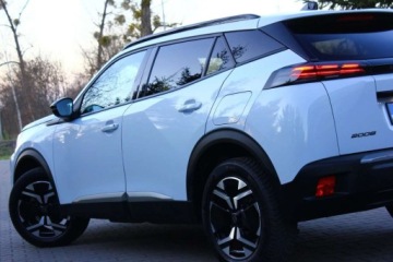 Peugeot 2008 II SUV 1.5 BlueHDi 130KM 2023 Peugeot 2008 1.5 HDI 130KM LIFT AUTOMAT ALLURE I Wlasciciel ASO Bezwypadko, zdjęcie 6