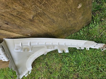 BLATNÍK PRAVÝ PŘEDNÍ SKODA ENYAQ