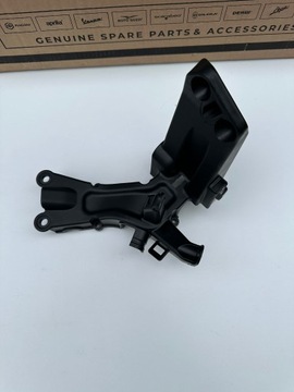 Aprilia RSV4 1100 рамка правой фары НОВИНКА 2021+