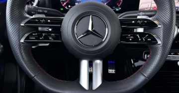 Mercedes Klasa A W177/V177 Hatchback Facelifting 2.0 220 190KM 2024 Mercedes-Benz Klasa A 4Matic AMG Line Multibeam AndroidAuto Pamiec foteli, zdjęcie 13