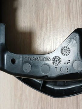 HONDA ACCORD VIII 08-15R. POUZDRO RÁMEČEK PRAVÉHO ZRCÁTKO OE