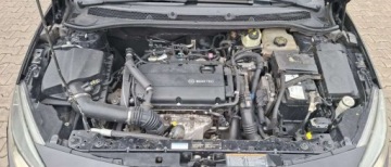 Opel Astra J Hatchback 5d 1.6 Turbo ECOTEC 180KM 2009 Opel Astra Opel Astra 1.6 Turbo Cosmo 1.6 Benzyna 180KM, zdjęcie 34