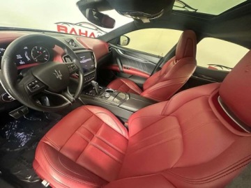 Maserati Ghibli III 2023 Maserati Ghibli Modena Q4 2023 3.0 Benzyna 424KM, zdjęcie 10
