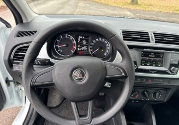 Skoda Fabia III Kombi 1.2 TSI 90KM 2016 Skoda Fabia Niski przebieg, zadbany, hak westfalia 1.2 Benzyna 90KM, zdjęcie 24