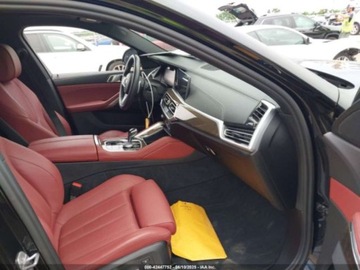 BMW X6 G06 2022 BMW X6 xDrive40i 2022 3.0l 3.0 Benzyna 335KM, zdjęcie 9