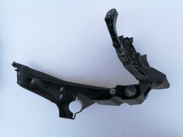 Направляющая фары левая AUDI A4 8K0