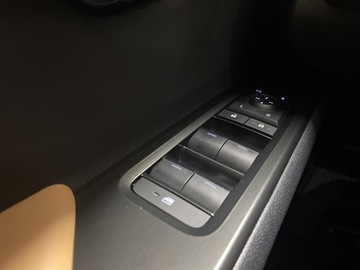 Lexus UX Crossover Facelifting 2.0 300h 199KM 2024 Lexus UX 300h Business Lexus UX 300h Business+Tech, zdjęcie 18