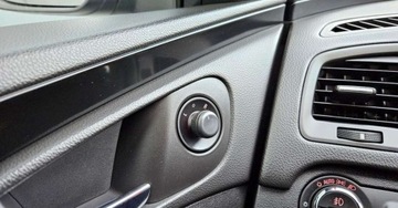 Opel Insignia I Sports Tourer 1.6 Turbo ECOTEC 180KM 2009 Opel Insignia Opel Insignia 1.6 Turbo Sport 1.6 Benzyna 180KM, zdjęcie 14