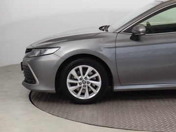 Toyota Camry IX Sedan 2.5 Hybrid Dynamic Force 218KM 2021 Toyota Camry 2.5 Hybrid, Salon Polska, zdjęcie 14