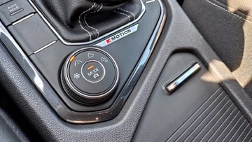 Volkswagen Tiguan II SUV Facelifting 2.0 TSI 190KM 2022 Volkswagen Tiguan R-line 2.0TSI 190KM 4x4 DSG Navi, zdjęcie 28