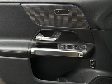 Mercedes GLB SUV 1.3 200 163KM 2022 Mercedes-Benz GLB 200, zdjęcie 20