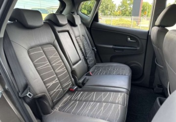 Kia Venga Mikrovan 1.6 DOHC CVVT 125KM 2014 Kia Venga SalonPL 1.6 125KM XL KlimaAutom. Podgrzew.Fot Tempomat Alu16 Zad, zdjęcie 13