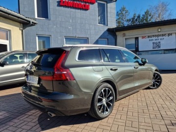Volvo V60 II  Kombi 2.0 D3 150KM 2019 Volvo V60 Automat, zdjęcie 7