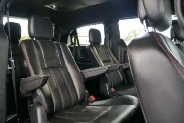 Dodge Caravan V Grand Caravan Facelifting 3.6 VVT 283KM 2018 Dodge Grand Caravan GT 3.6L 287KM Kamera Czarna podsufitka 3-Strefy Klimat, zdjęcie 12