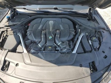 BMW Seria 7 G11-G12 Sedan 750i 450KM 2018 BMW Seria 7 750 XI 2018, od ubezpieczalni 4.4 Benzyna 450KM, zdjęcie 10