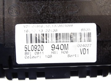 PŘÍSTROJOVÁ DESKA BUDÍKY TACHOMETR SKODA YETI 5L 2.0 TDI 5L0920940M