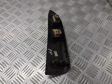 PANEL OKNO PRAVÝ PŘEDNÍ CHRYSLER STRATUS 39754D
