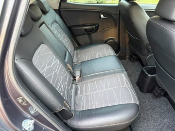 Kia Venga 2015 Kia Venga 1.6 CRDI 115 KM Kamera cofania, zdjęcie 15