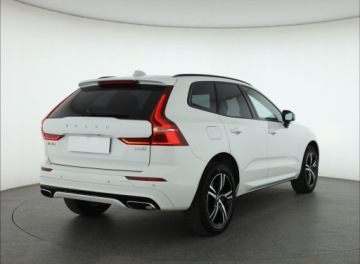 Volvo XC60 II Crossover D4 190KM 2019 Volvo XC60 D4, Salon Polska, 187 KM, Automat, zdjęcie 4