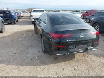 Mercedes CLA C118/X118 2024 Mercedes-Benz CLA 250 Coupe 2024 2.0l 2.0 Benzyna 221KM, zdjęcie 3