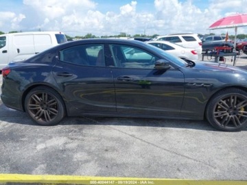 Maserati Ghibli III 2023 Maserati Ghibli 2023r, Modena, 3.0L 3.0 Benzyna 424KM, zdjęcie 7