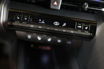 Toyota C-HR II SUV 2.0 Hybrid Dynamic Force 197KM 2024 Toyota C-HR 2.0 Hybrid Dynamic Force GR Sport 2.0 Hybryda 197KM, zdjęcie 14