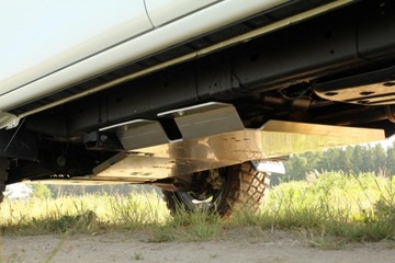 Комплект защитных пластин MoreE 4x4 - Toyota Hilux REVO