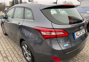 Hyundai i30 II Wagon Facelifting 1.6 CRDi 110KM 2016 Hyundai i30 1.6D 110KM Autom.Navi Kamera Led Xenon Grzane Siedz.Oplacony G, zdjęcie 3