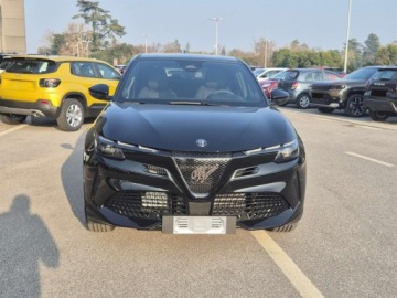 Alfa Romeo Junior SUV 1.2 Hybrid 145KM 2026 ALFA ROMEO Junior Ibrida Ti Suv 1.2 (145KM) 2026, zdjęcie 4