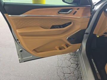 Jeep Grand Cherokee IV 2022 Jeep Grand Cherokee L Summit Reserve 2022 5.7 Benzyna 357KM, zdjęcie 9