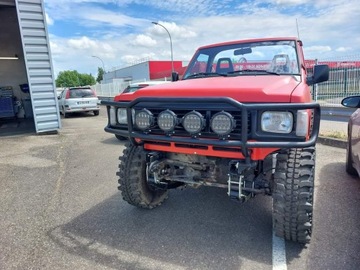 NISSAN PATROL +5cm Wieszaki Resorów zestaw 4 szt!