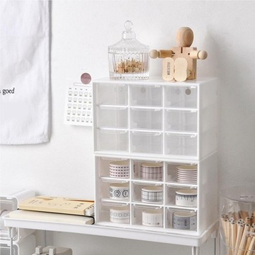 Коробка Практичный, прозрачный пластик.