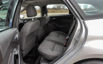 Ford Focus III Kombi 1.0 EcoBoost 100KM 2013 Ford Focus SW Salon PL 2013 r. 114 tys. km Benzyna 100KM, zdjęcie 7