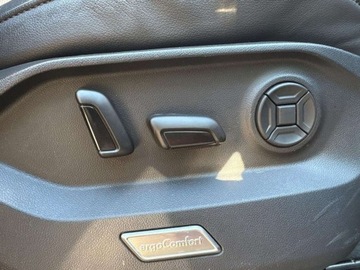 Volkswagen Touareg III SUV 3.0 V6 SCR TDI 286KM 2023 Volkswagen Touareg 3.0 TDI 286KM R-Line DSG Kamera360 DCC Hak Matrix Salon, zdjęcie 34