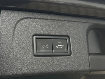 Volkswagen Passat B8 Variant Facelifting 2.0 TDI SCR 150KM 2023 Volkswagen Passat R-Line*DSG*Full Led*Panorama*, zdjęcie 31