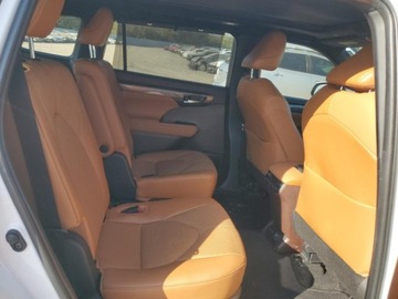 Toyota Highlander III 2022 Toyota Highlander Hybrid Platinum, 2022r., 2.5L 2.5 Hybryda 243KM, zdjęcie 8