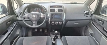 Suzuki SX4 I Hatchback 1.6 i 16V VVT 107KM 2006 Suzuki SX4 Suzuki SX4 1.6 VVT 4x2 Comfort 1.6 Benzyna 107KM, zdjęcie 11