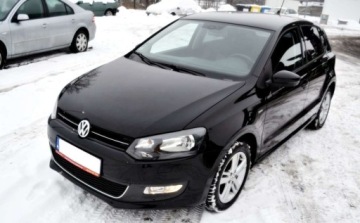 Volkswagen Polo V Hatchback 5d 1.2 70KM 2012 Volkswagen Polo Nawigacja, Czujniki parkowania, Podgrzewane fotele 1.2 70KM