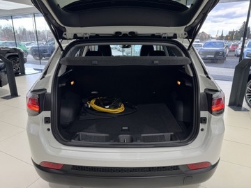 Jeep Compass II SUV Plug-In Facelifting 1.3 GSE T4 190KM 2022 Jeep Compass T4 PHEV 4xe Limited / Kamera cofania, zdjęcie 15