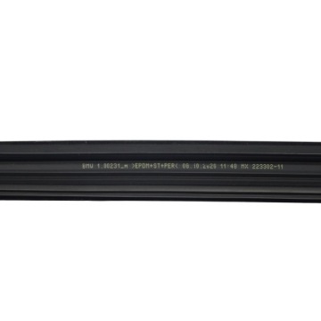 BMW F98 Уплотнитель рамы задней двери левый 7416499