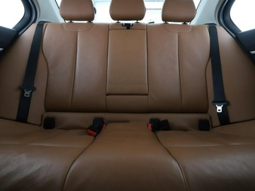 BMW Seria 3 F30-F31-F34 Limuzyna Facelifting 2.0 330e 252KM 2018 BMW 330 PHEV full LED skóra navi czujniki, zdjęcie 17