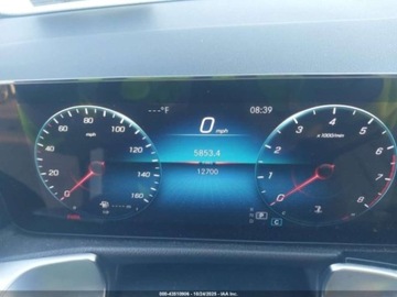 Mercedes GLB 2023 Mercedes-Benz GLB 2023 Mercedes-Benz GLB 250 4MATIC SUV 2.0 Benzyna 221KM, zdjęcie 11