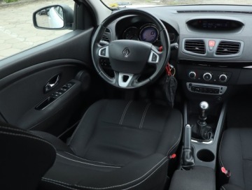 Renault Fluence Sedan Facelifting dCi 110KM 2014 Renault Fluence 1.5 dCi, Salon Polska, Klima, zdjęcie 5