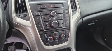 Opel Astra J Hatchback 5d 1.7 CDTI ECOTEC 110KM 2010 Opel Astra J Jeden Właściciel Zarejestrowany, zdjęcie 16