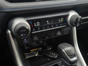 Toyota RAV4 V SUV 2.5 Hybrid Dynamic Force 218KM 2021 Toyota RAV-4 SELECTION 2.5 HYBRYDA Biała perła, Salon Polska, zdjęcie 24