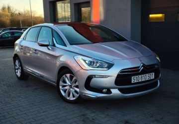 DS 5 Hatchback (Citroen) 2.0 HDi 163KM 2012 Citroen DS5 Citroen DS5 HDi 165 Business 2.0 Diesel 163KM, zdjęcie 3