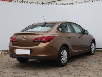 Opel Astra J Sedan 1.6 Twinport ECOTEC 115KM 2017 Opel Astra 1.6 16V, Salon Polska, 1. Właściciel, zdjęcie 4